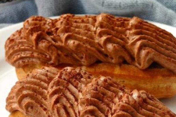 Une abeille en cuisine à Duttlenheim